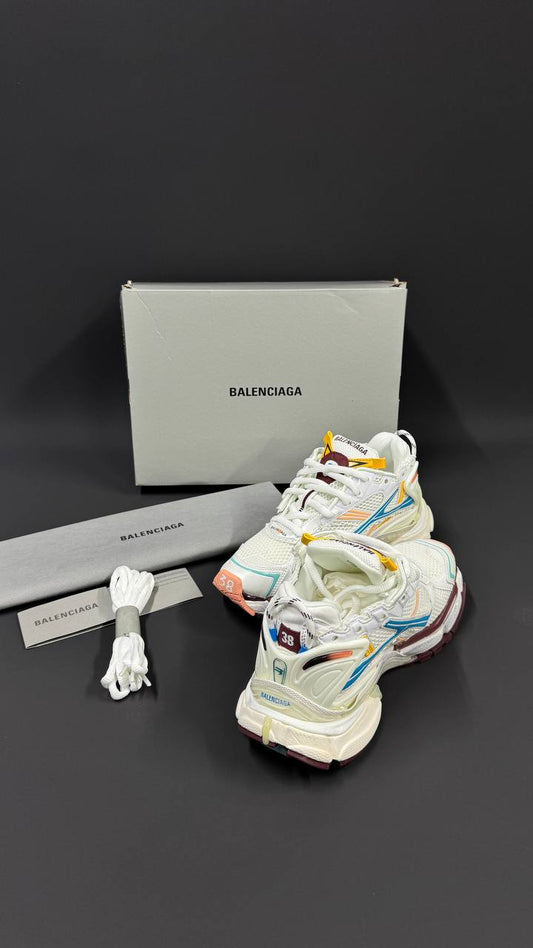 BALENCIAGA PATIKE