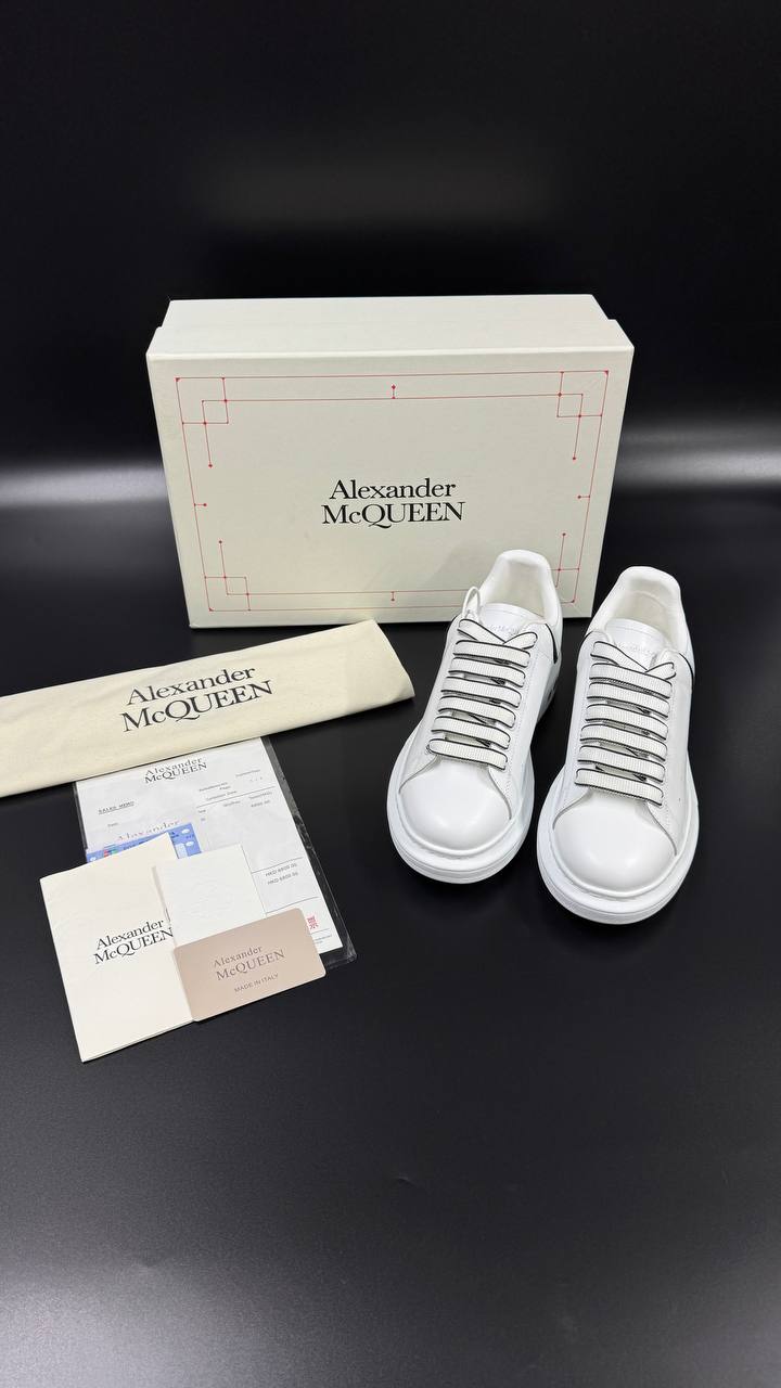ALEXENDER MCQUEEN PATIKE