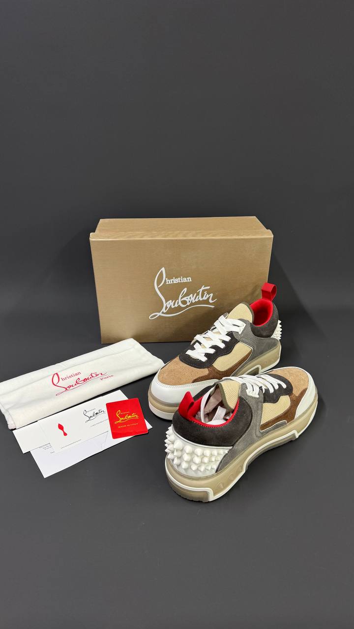 CHRISTIAN LOUBOUTIN PATIKE