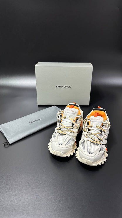 BALENCIAGA PATIKE