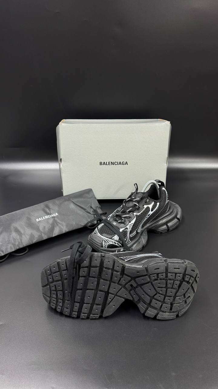 BALENCIAGA PATIKE