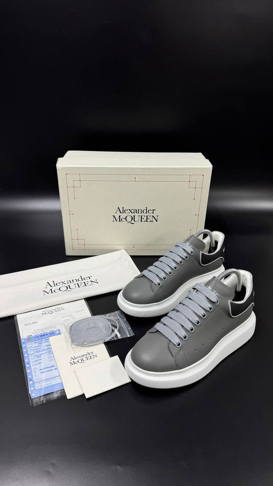 ALEXENDER MCQUEEN PATIKE