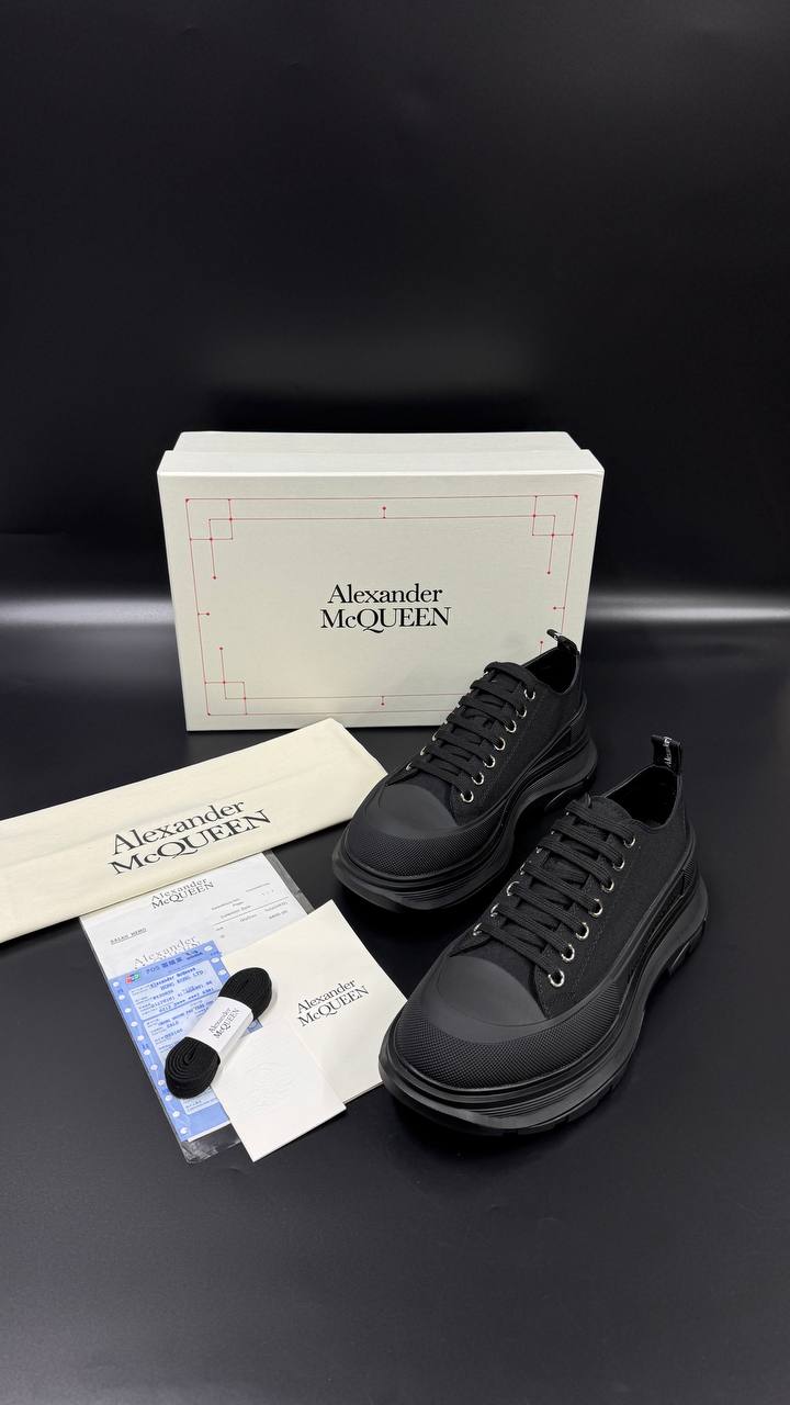 ALEXENDER MCQUEEN PATIKE