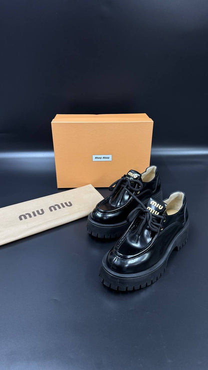 MIU MIU PATIKE