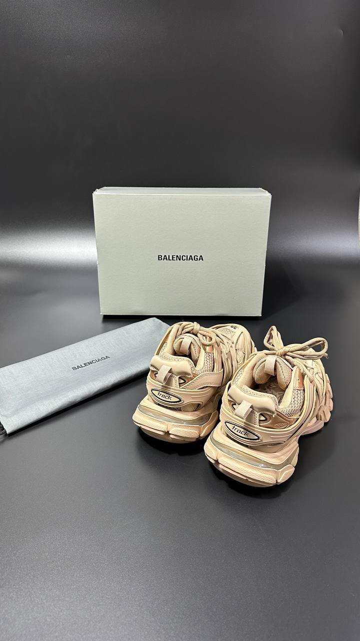 BALENCIAGA PATIKE