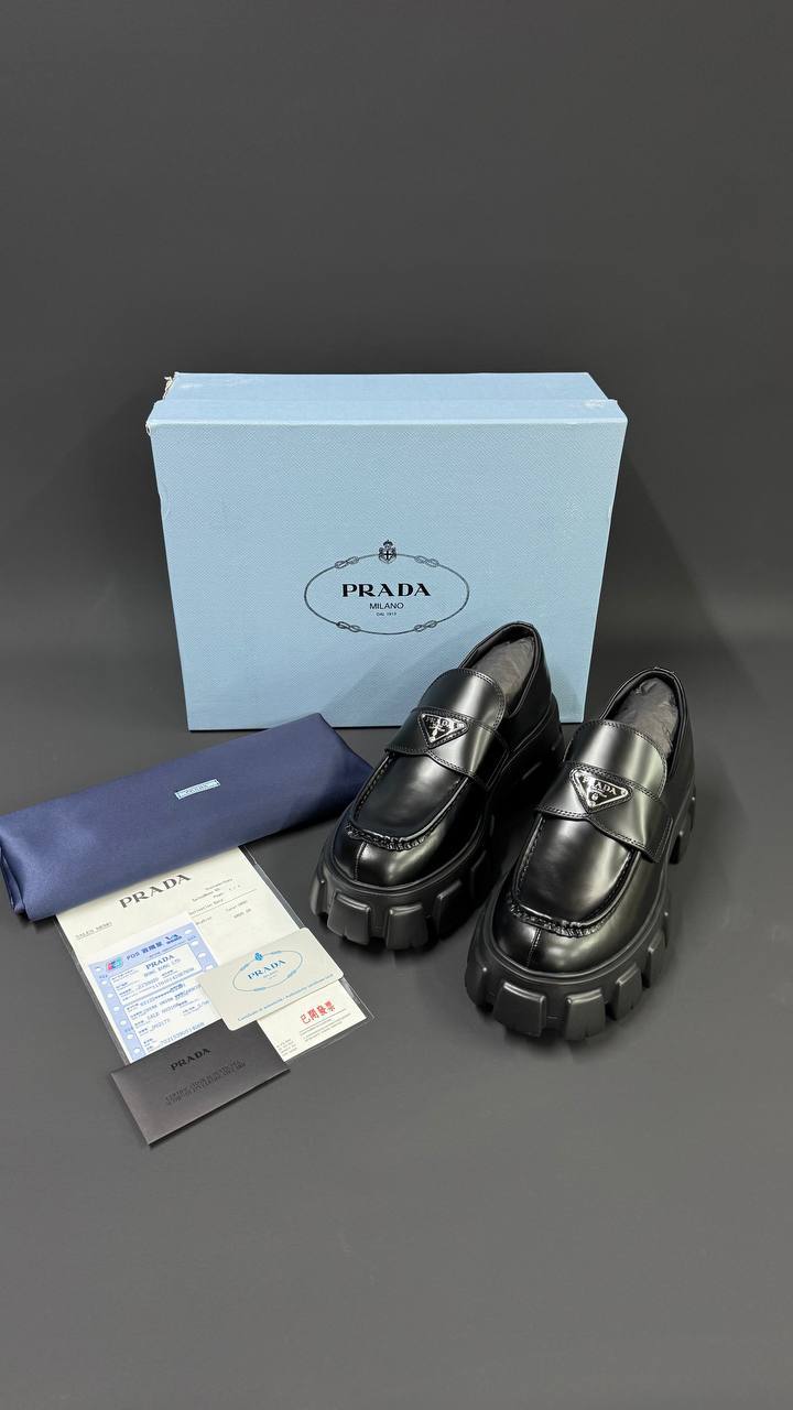 PRADA PATIKE