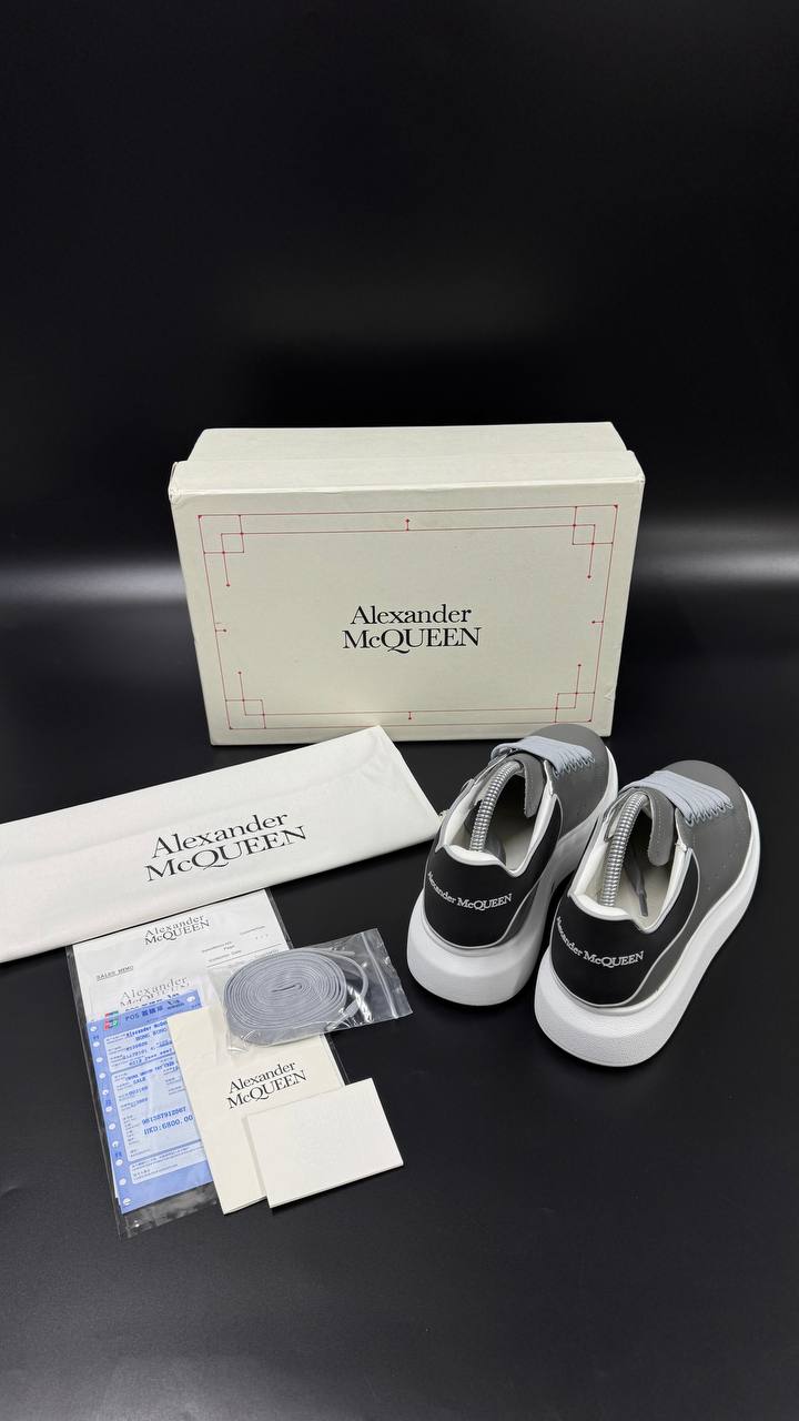 ALEXENDER MCQUEEN PATIKE