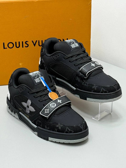 LOUIS VUITTON PATIKE