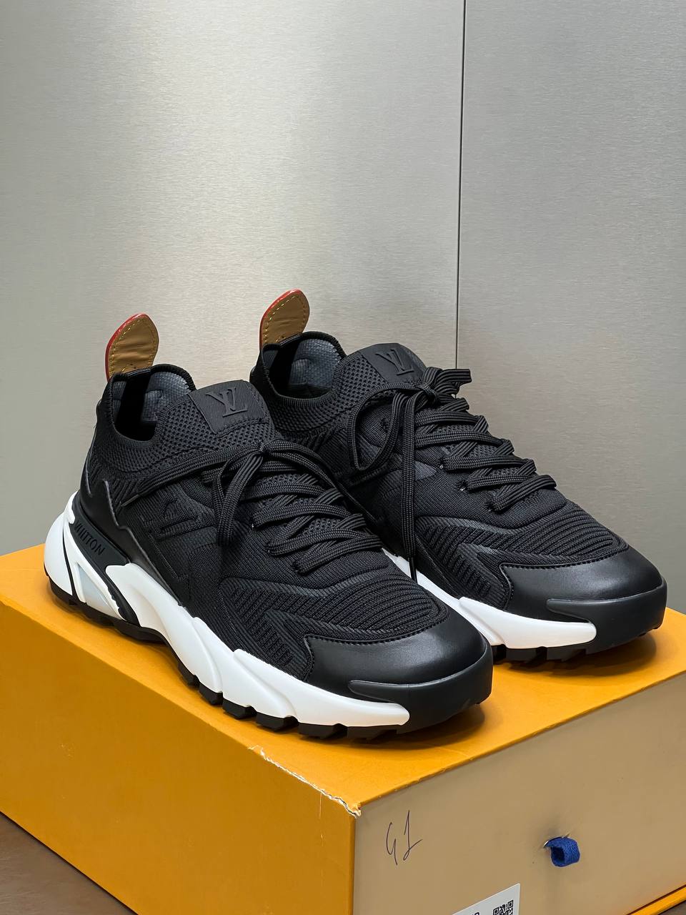 LOUIS VUITTON PATIKE