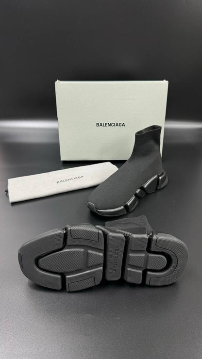 BALENCIAGA PATIKE