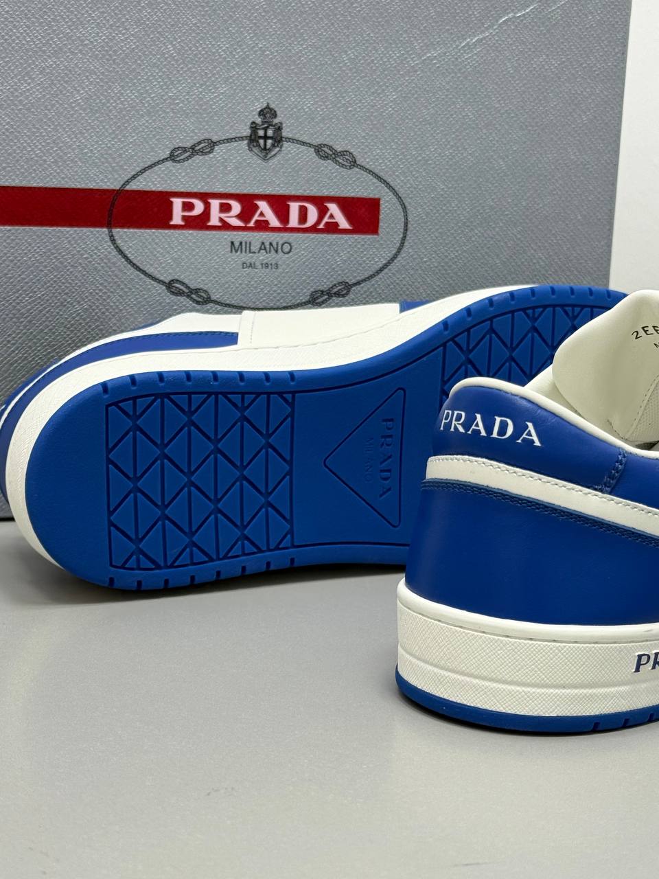 PRADA PATIKE