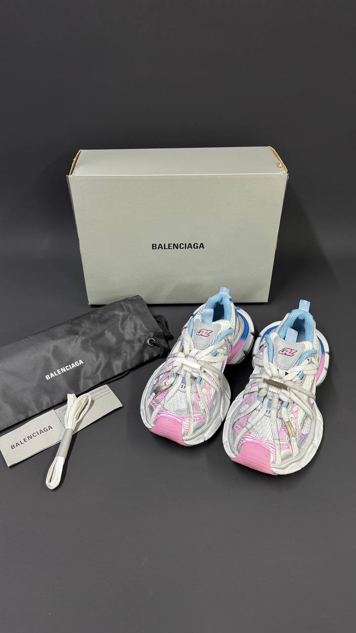 BALENCIAGA PATIKE