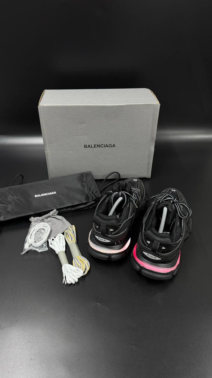 BALENCIAGA PATIKE