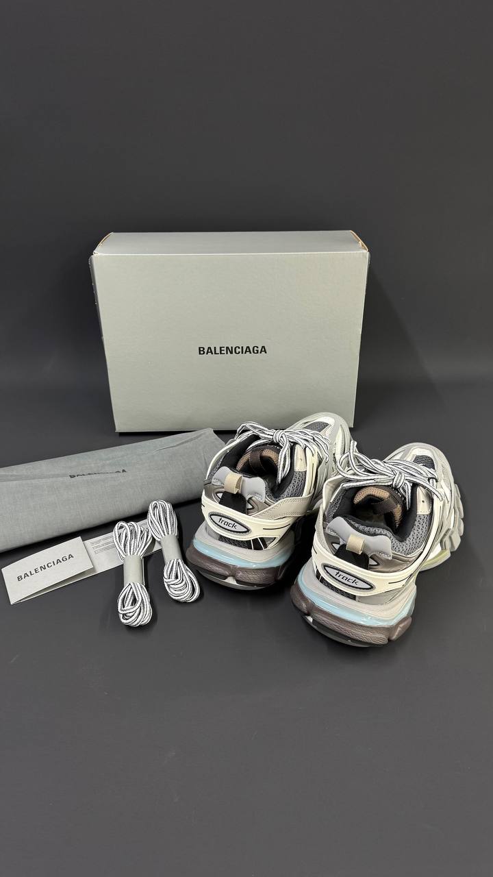 BALENCIAGA PATIKE