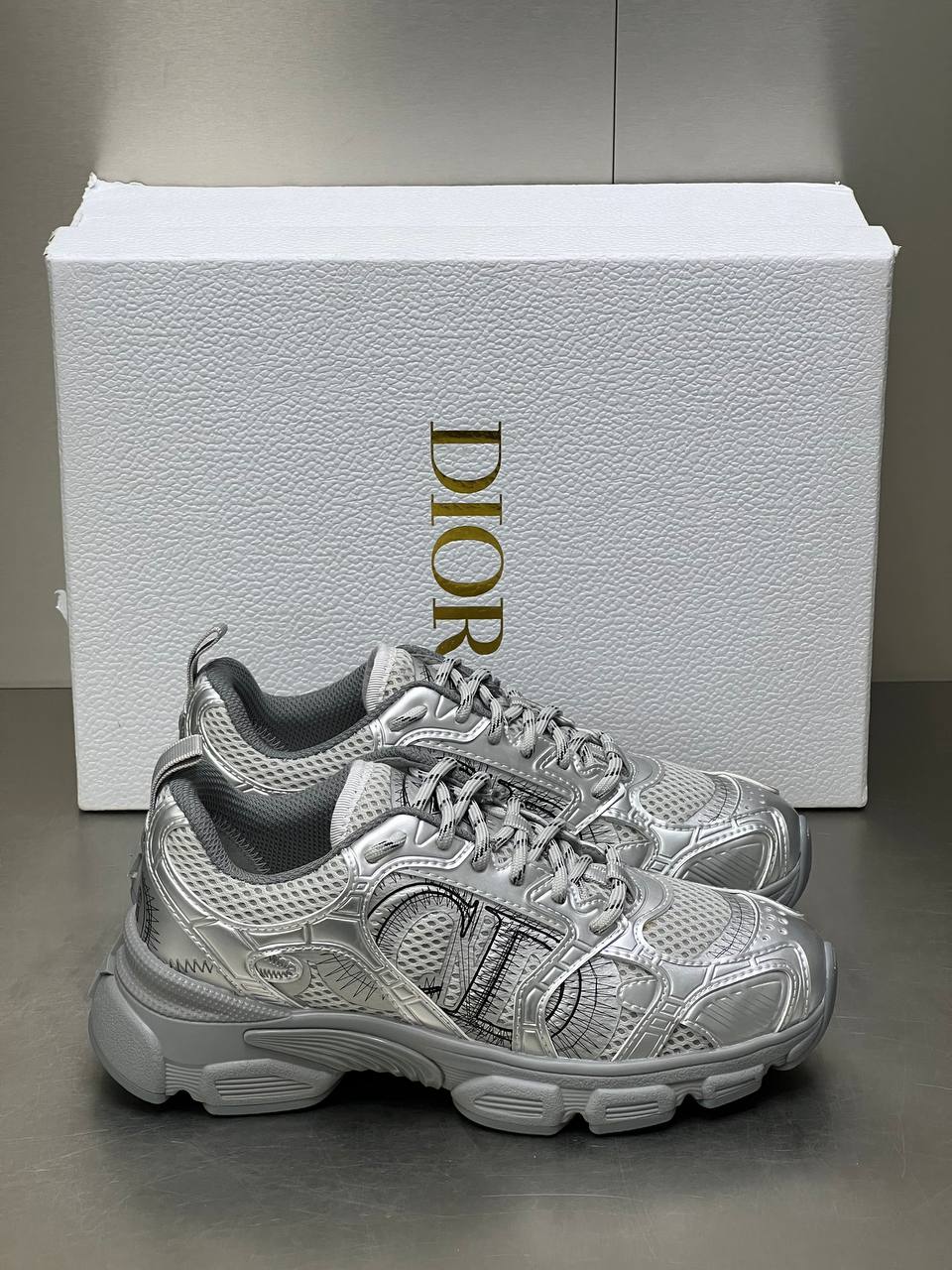 CHRISTIAN DIOR PATIKE