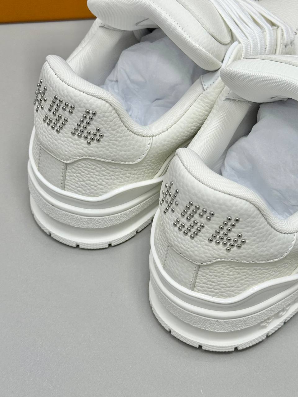 LOUIS VUITTON PATIKE