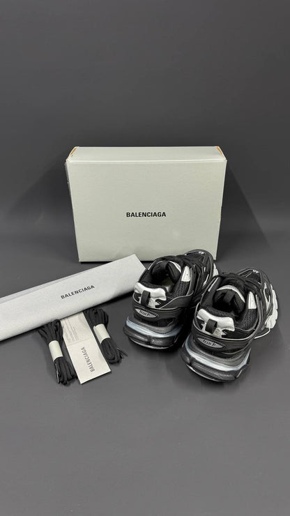 BALENCIAGA PATIKE
