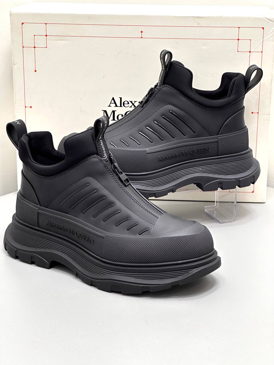 ALEXENDER MCQUEEN PATIKE