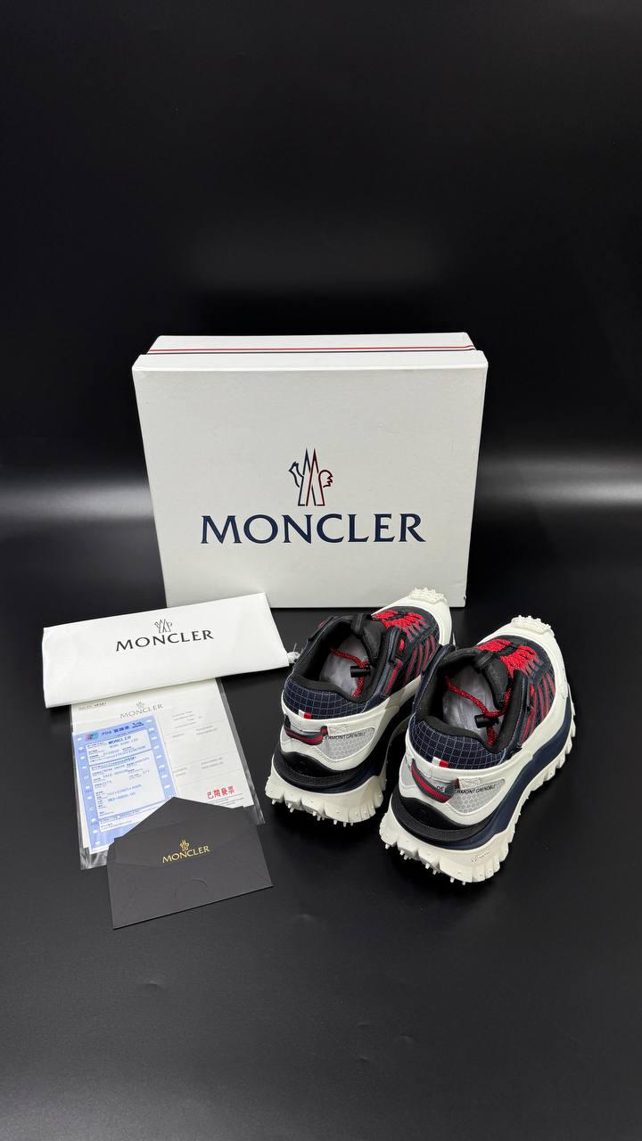 MONCLER PATIKE