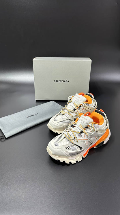 BALENCIAGA PATIKE