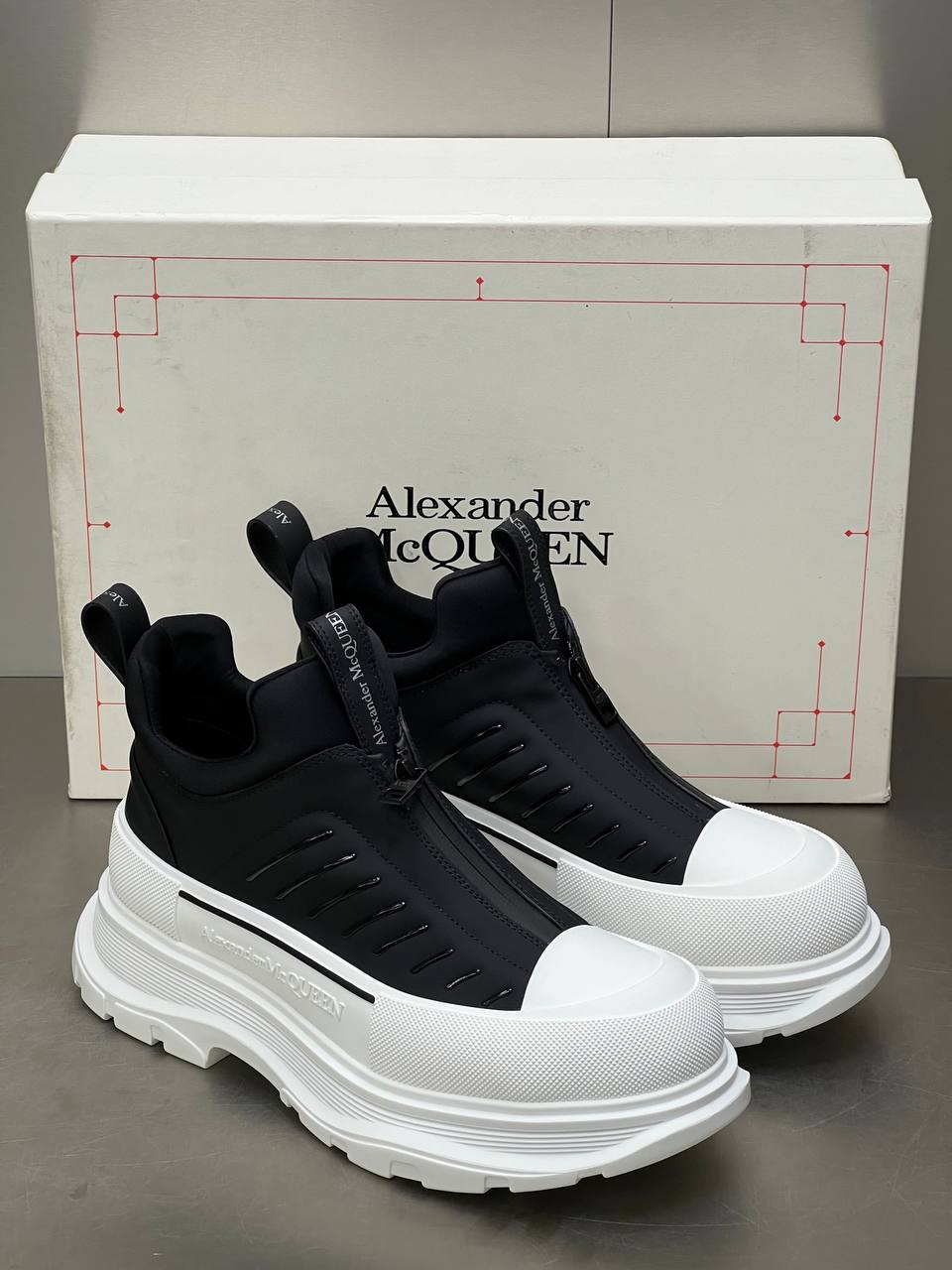 ALEXENDER MCQUEEN PATIKE