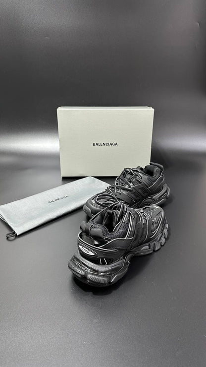 BALENCIAGA PATIKE