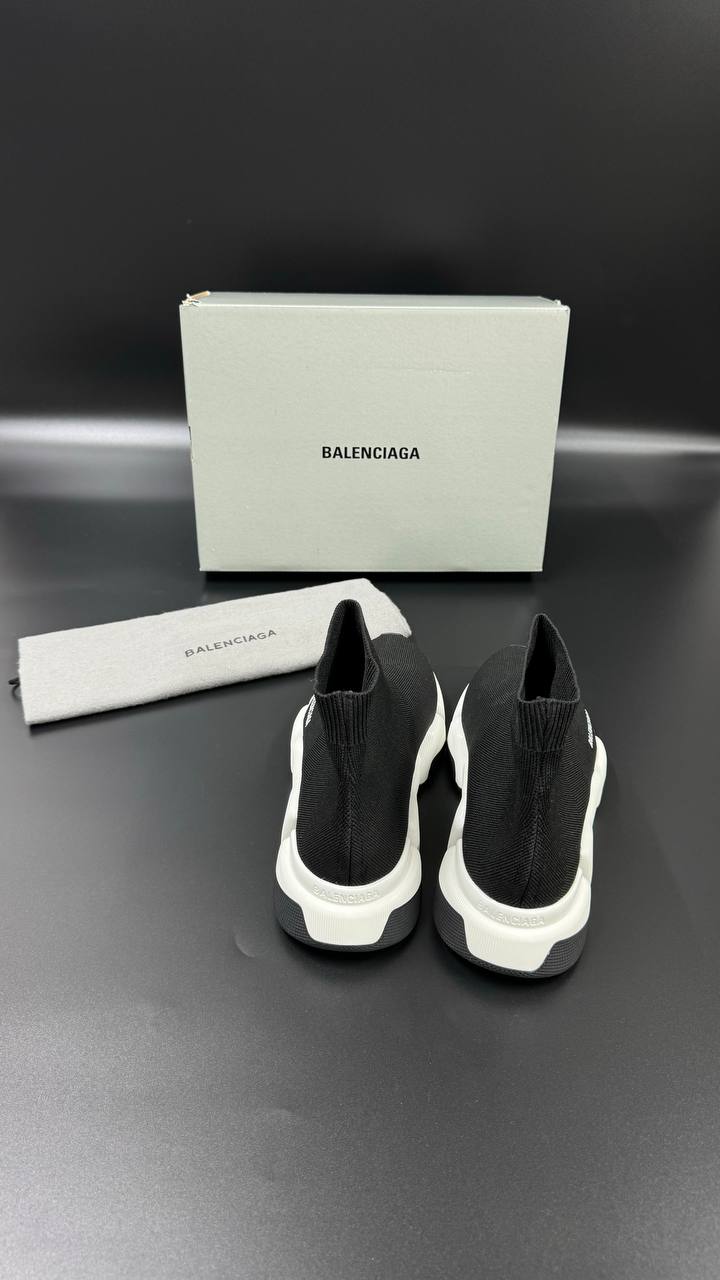 BALENCIAGA PATIKE