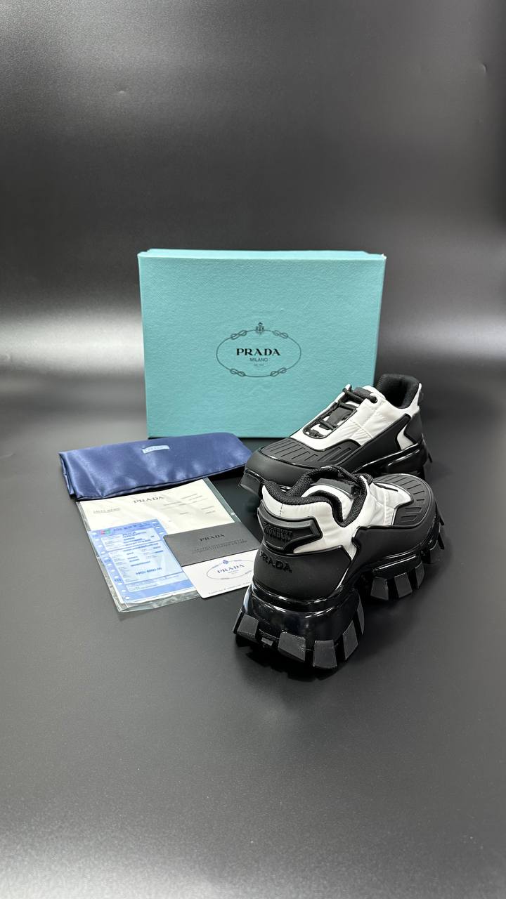 PRADA PATIKE
