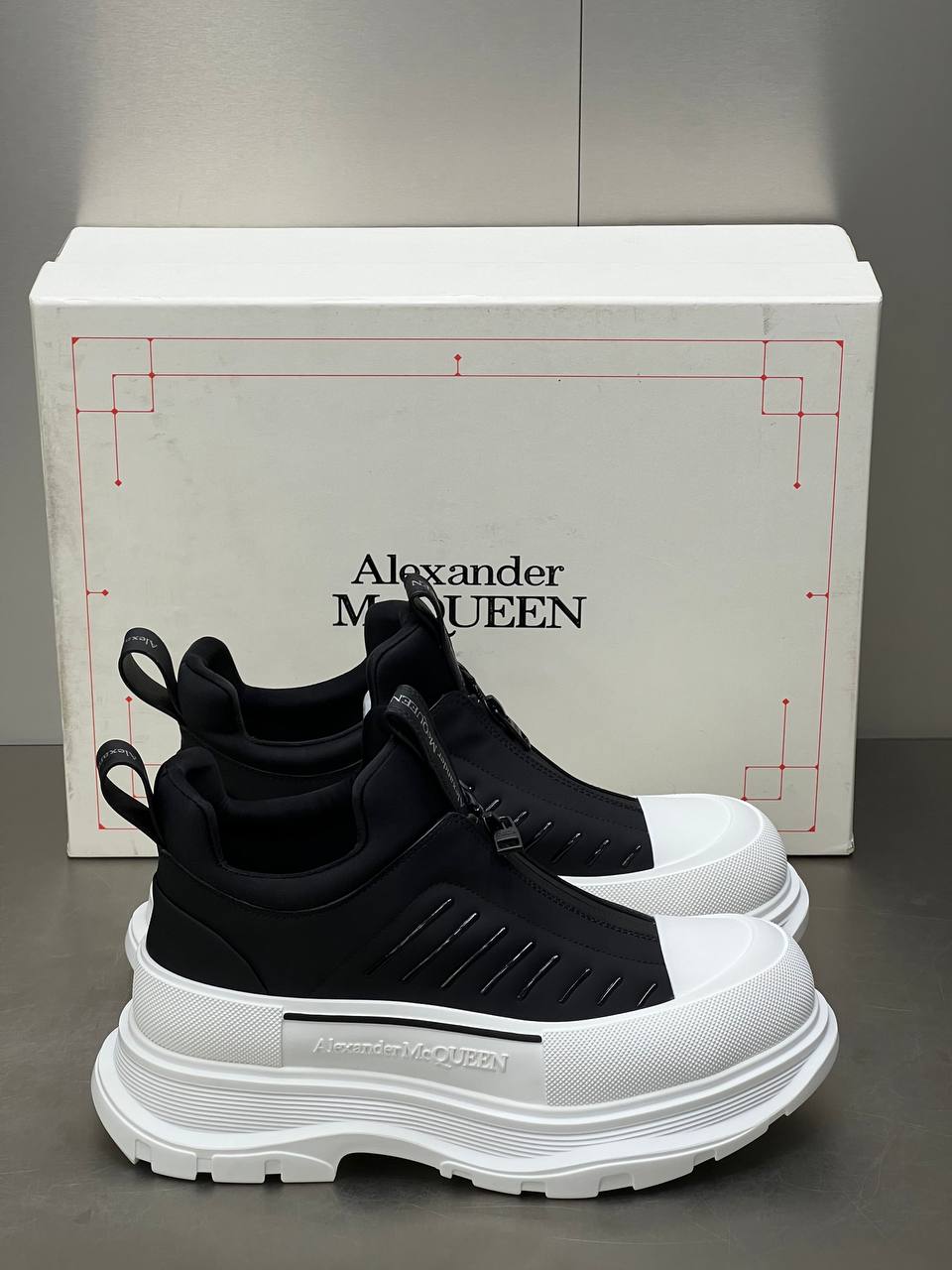 ALEXENDER MCQUEEN PATIKE