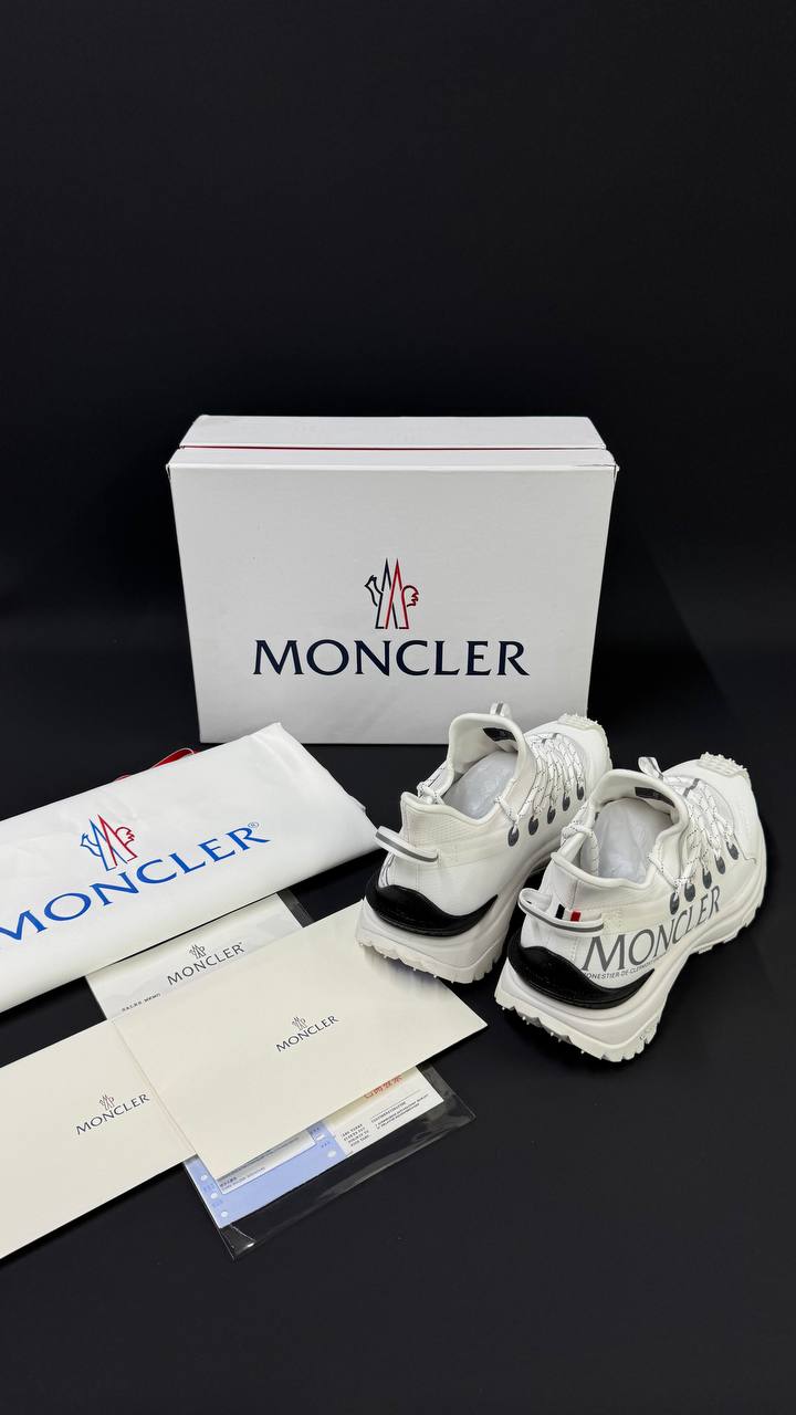 MONCLER PATIKE