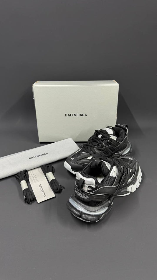 BALENCIAGA PATIKE