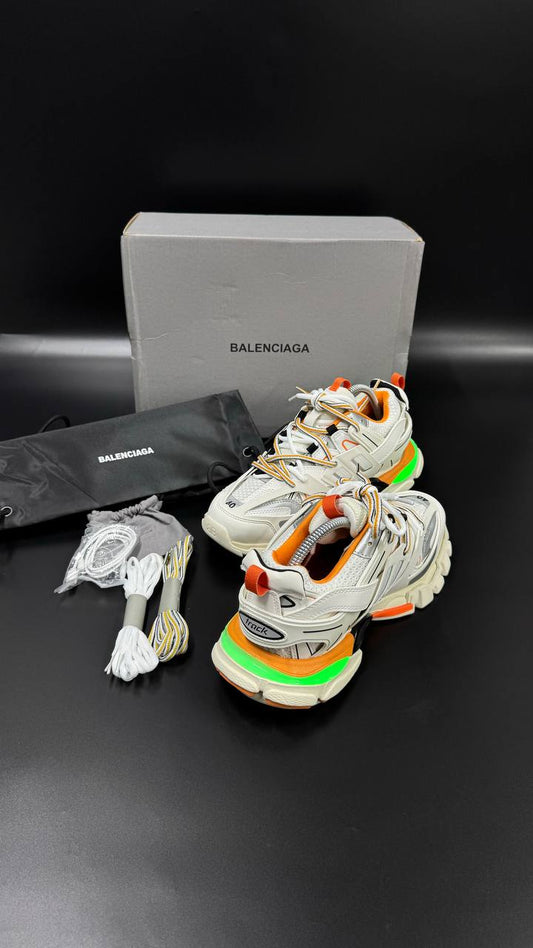 BALENCIAGA PATIKE