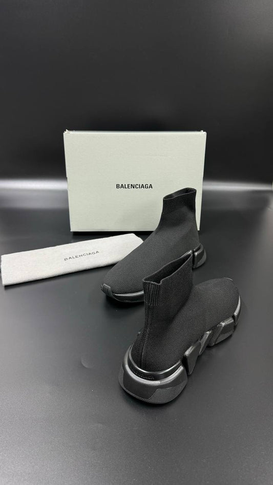 BALENCIAGA PATIKE