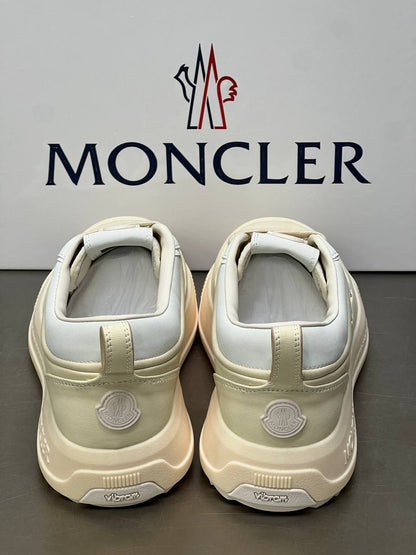 MONCLER PATIKE