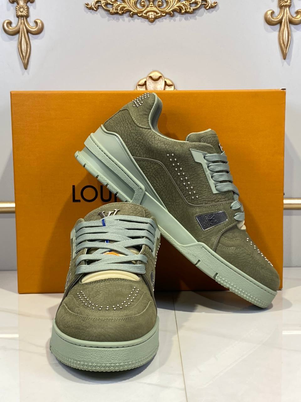 LOUIS VUITTON PATIKE