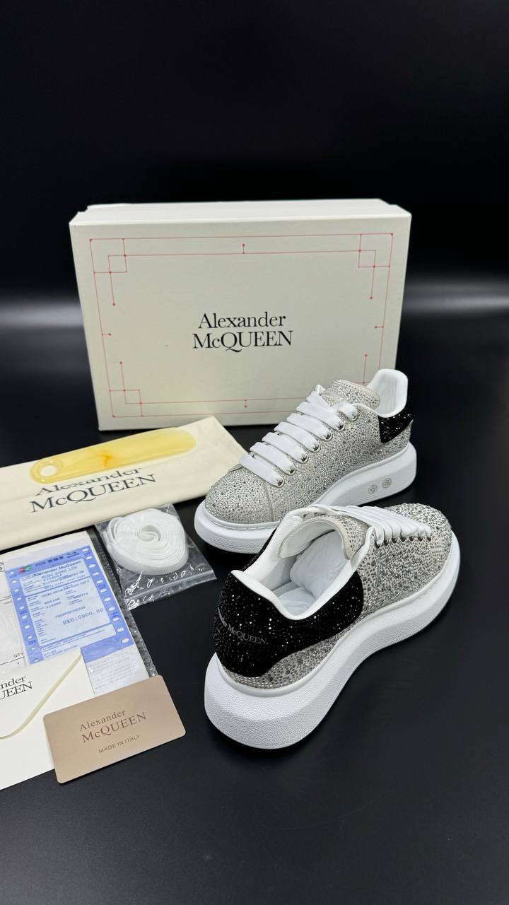 ALEXENDER MCQUEEN PATIKE