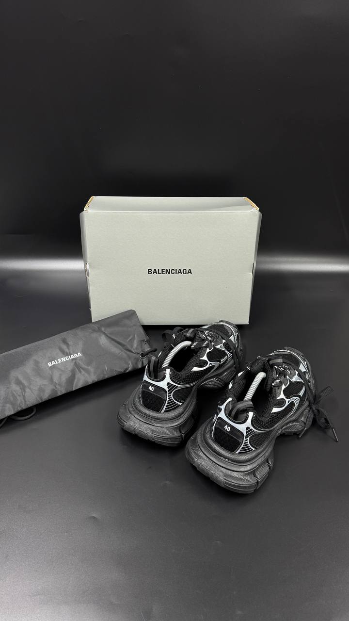 BALENCIAGA PATIKE
