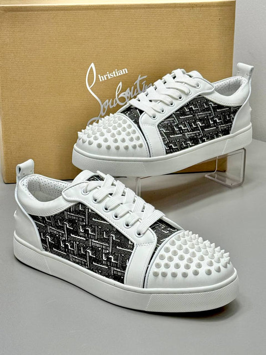 CHRISTIAN LOUBOUTIN PATIKE