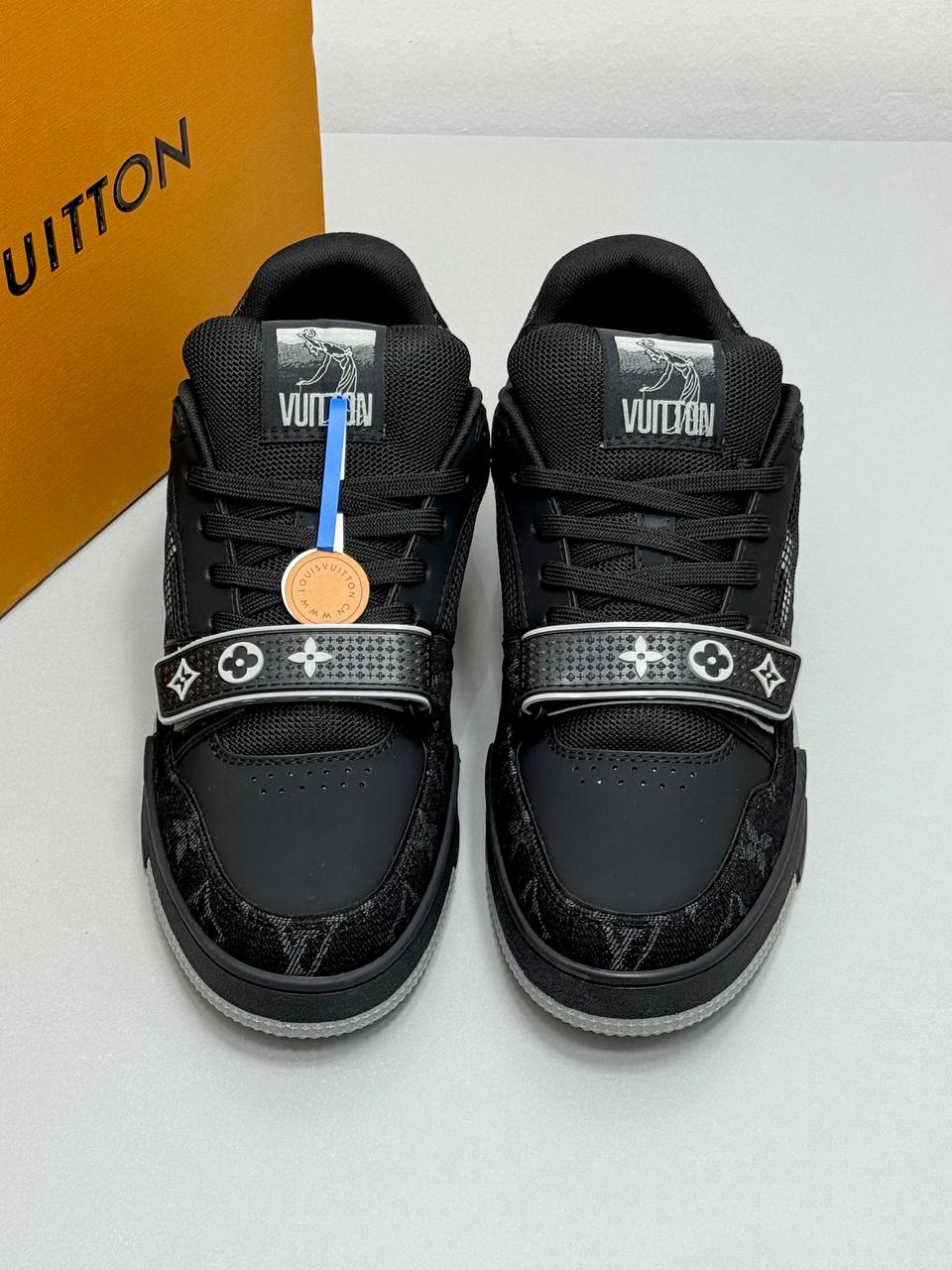 LOUIS VUITTON PATIKE