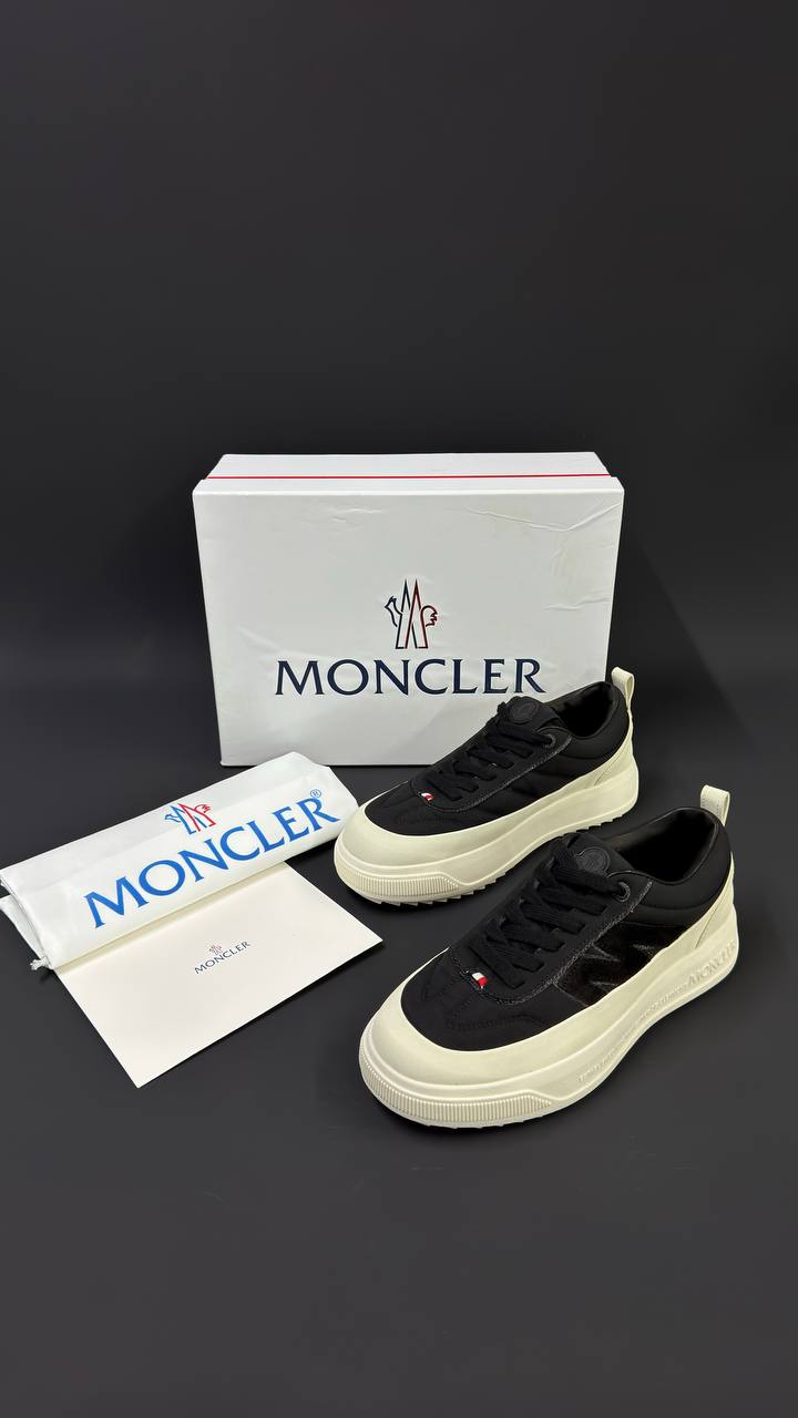 MONCLER PATIKE