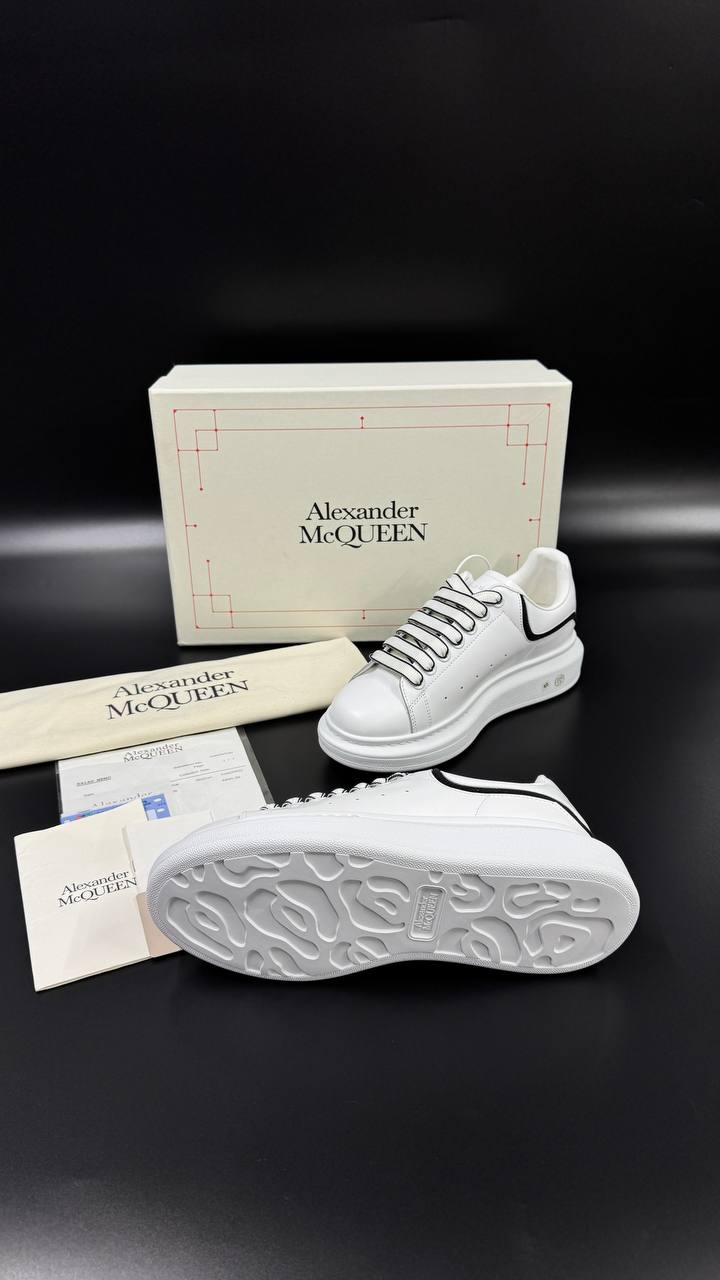 ALEXENDER MCQUEEN PATIKE