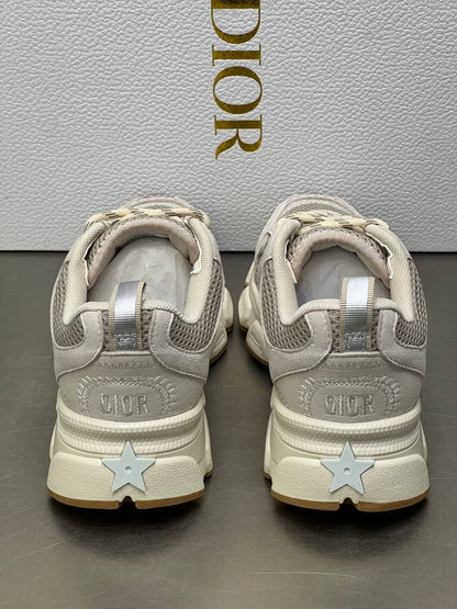 CHRISTIAN DIOR PATIKE