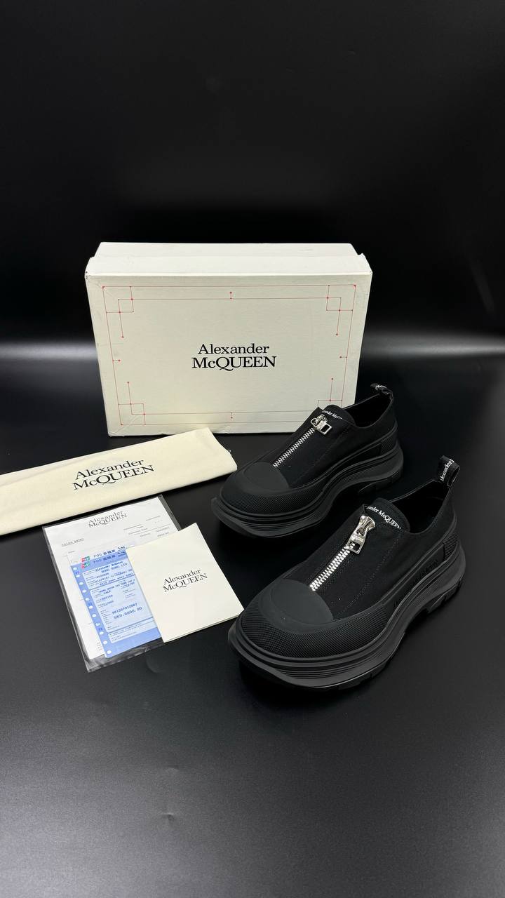 ALEXENDER MCQUEEN PATIKE