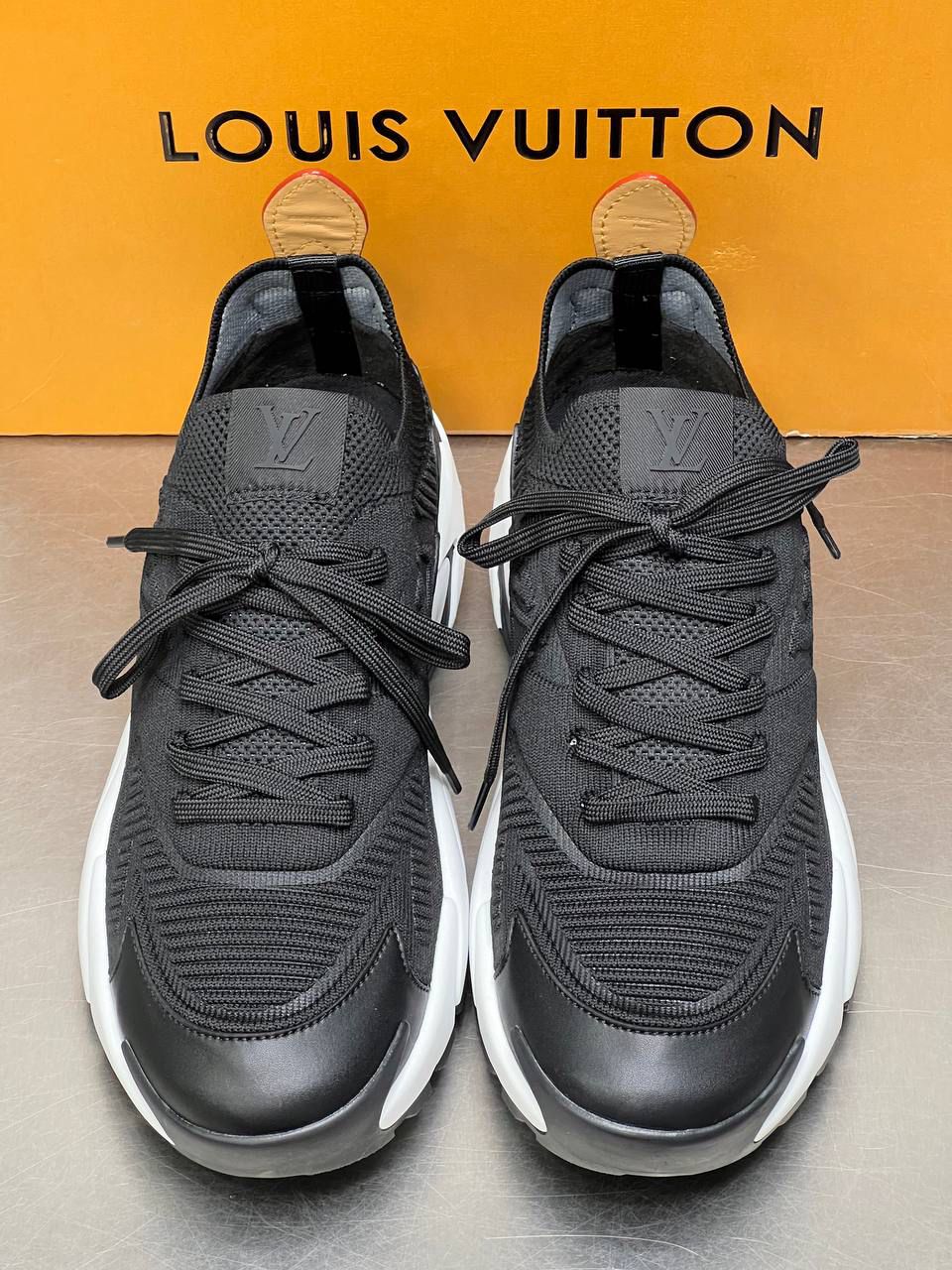 LOUIS VUITTON PATIKE