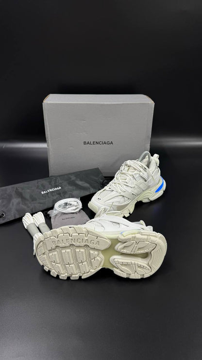 BALENCIAGA PATIKE