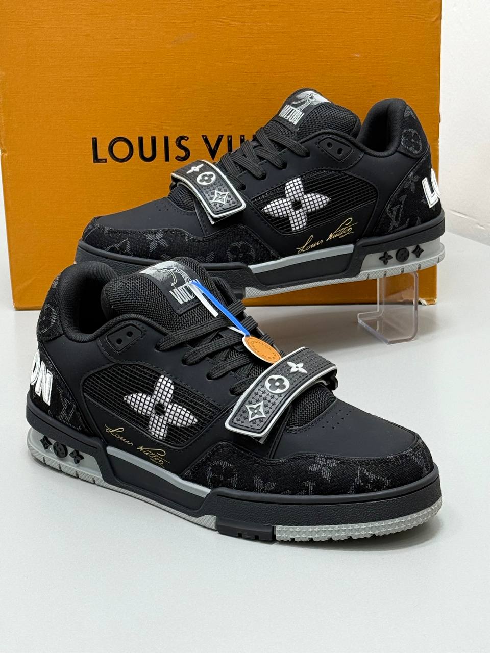 LOUIS VUITTON PATIKE