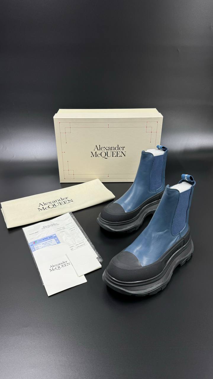 ALEXENDER MCQUEEN ČIZME