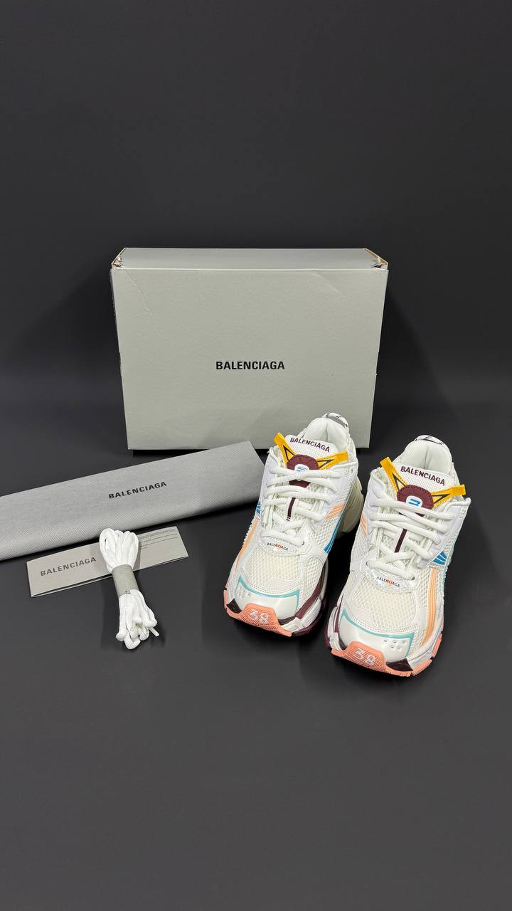 BALENCIAGA PATIKE