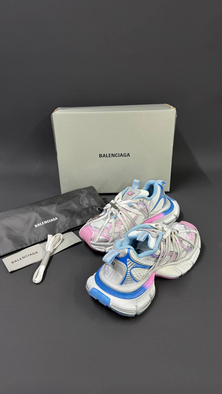 BALENCIAGA PATIKE