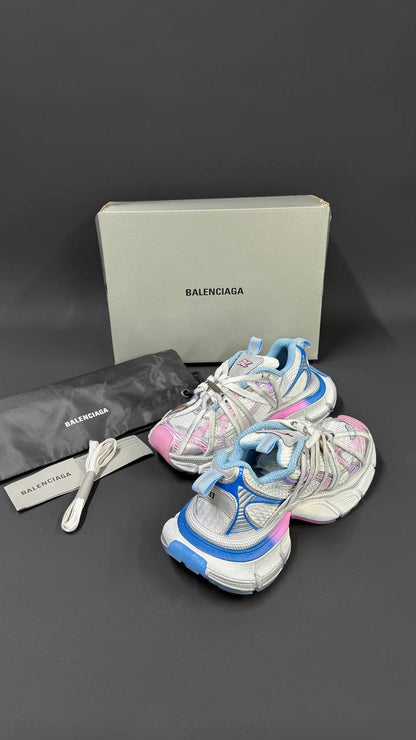 BALENCIAGA PATIKE